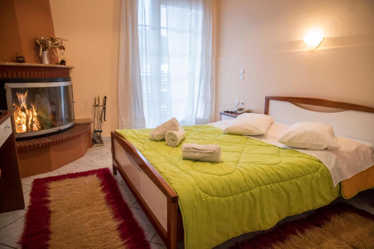 Hotel Ξενοδοχειο Παπαναγιωτου à Neraïdochóri Extérieur photo