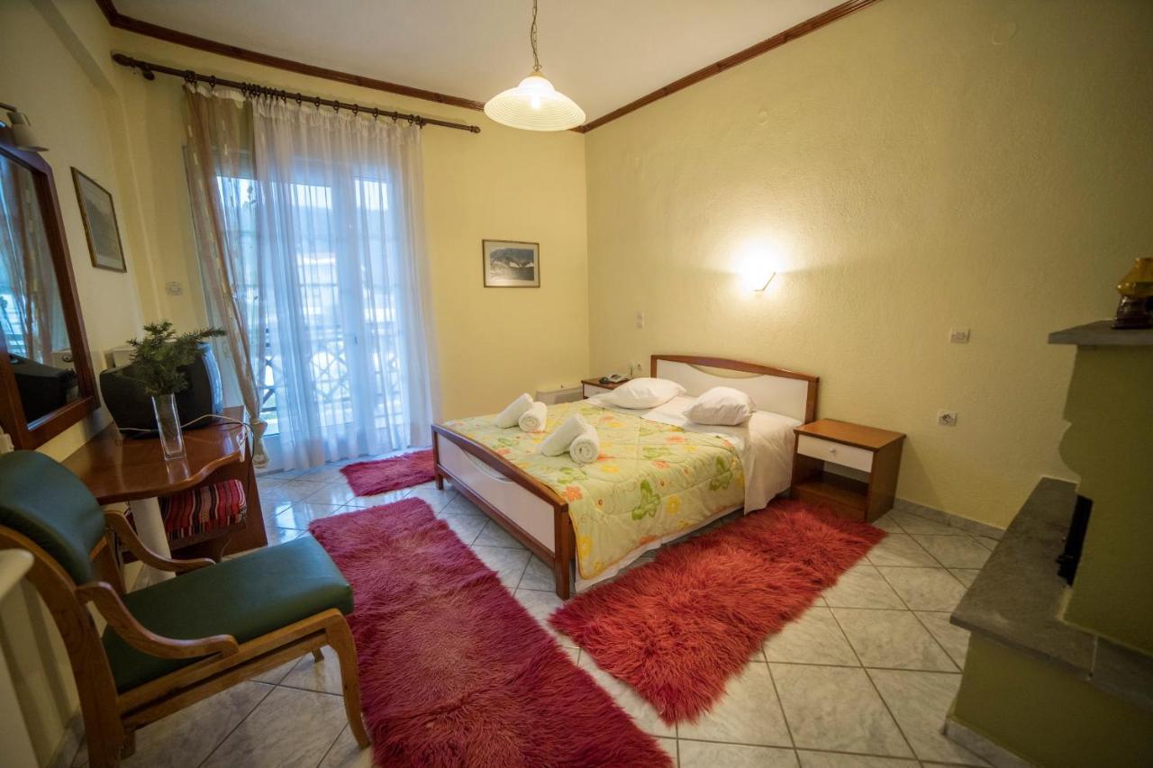 Hotel Ξενοδοχειο Παπαναγιωτου à Neraïdochóri Extérieur photo